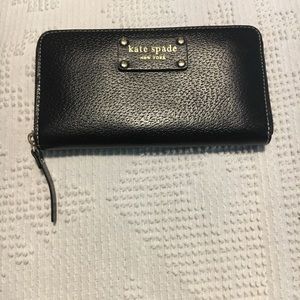 Kate Spade Wellesley wallet